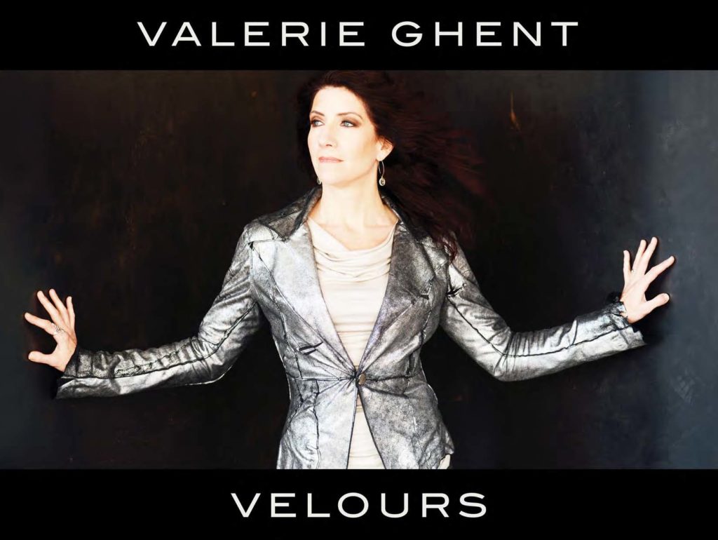 valerie-ghent_velours__digitalbook_page_01